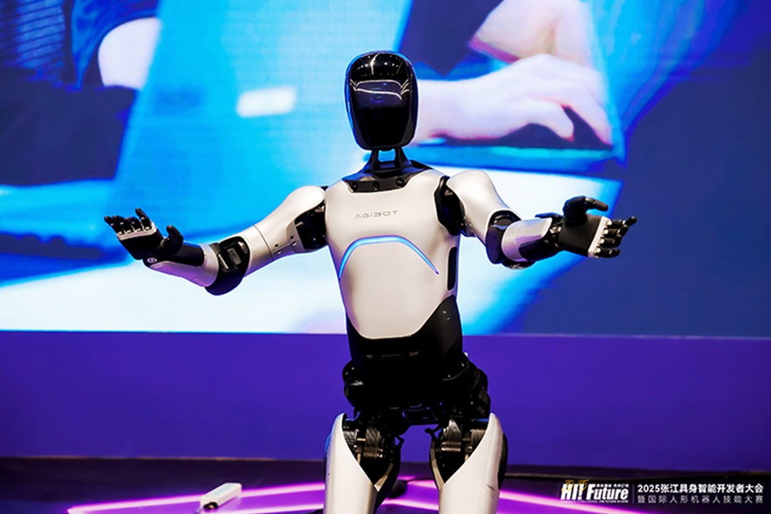 long8龙-小米推出米家冰箱 216L：1499 元，抗菌率达 99.9%